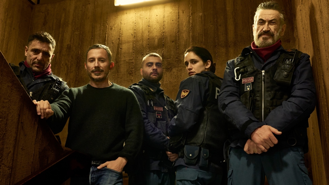 Çevik Kuvvet 1. Sezon 6. Bölüm izle