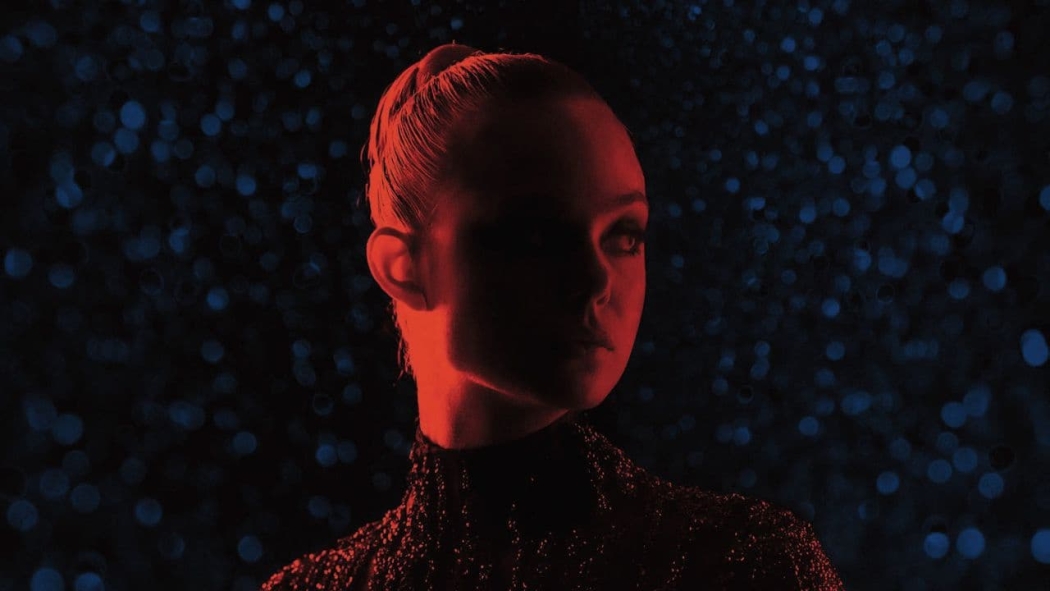 Neon Şeytan izle